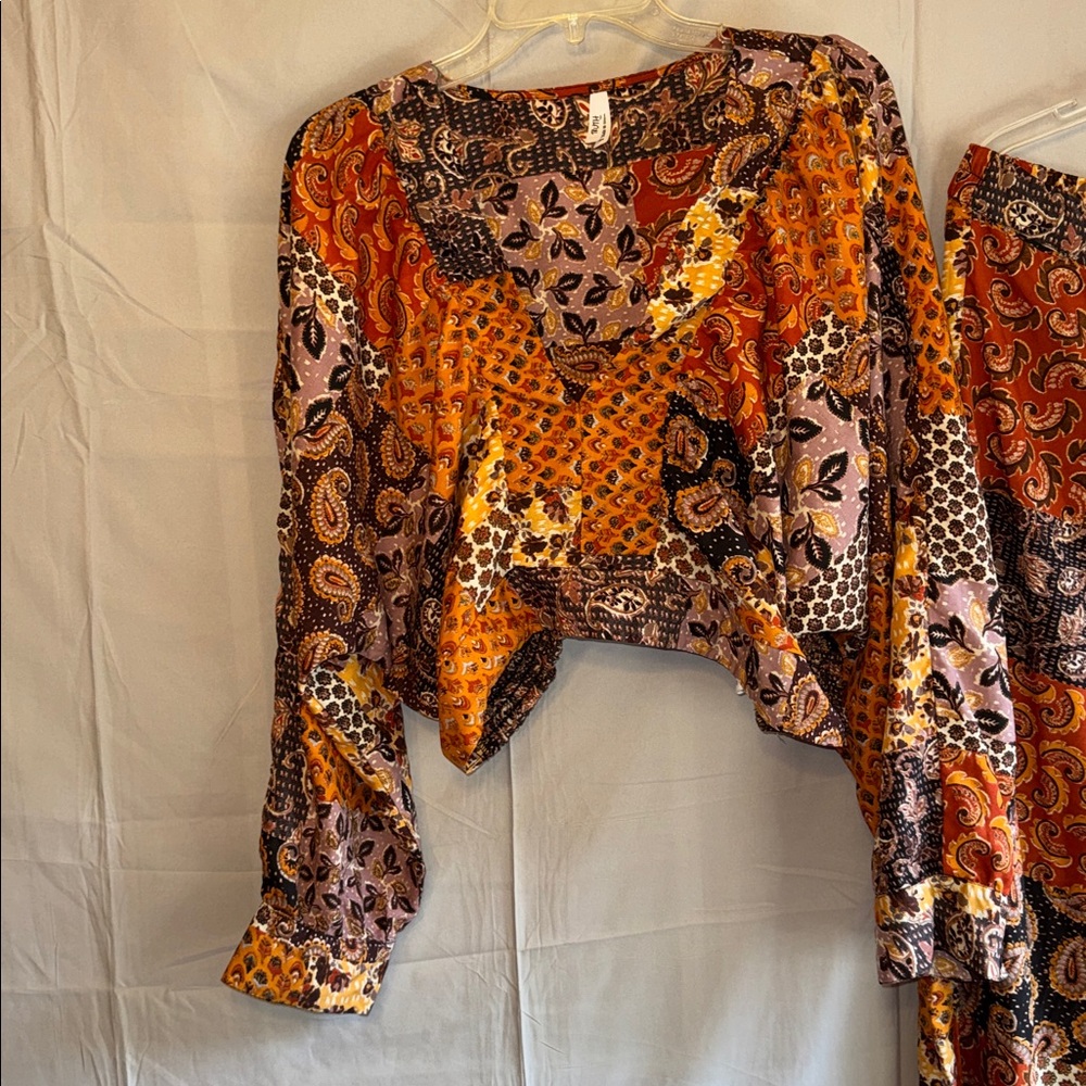 Truth Multicolor Patchwork Design - image 5